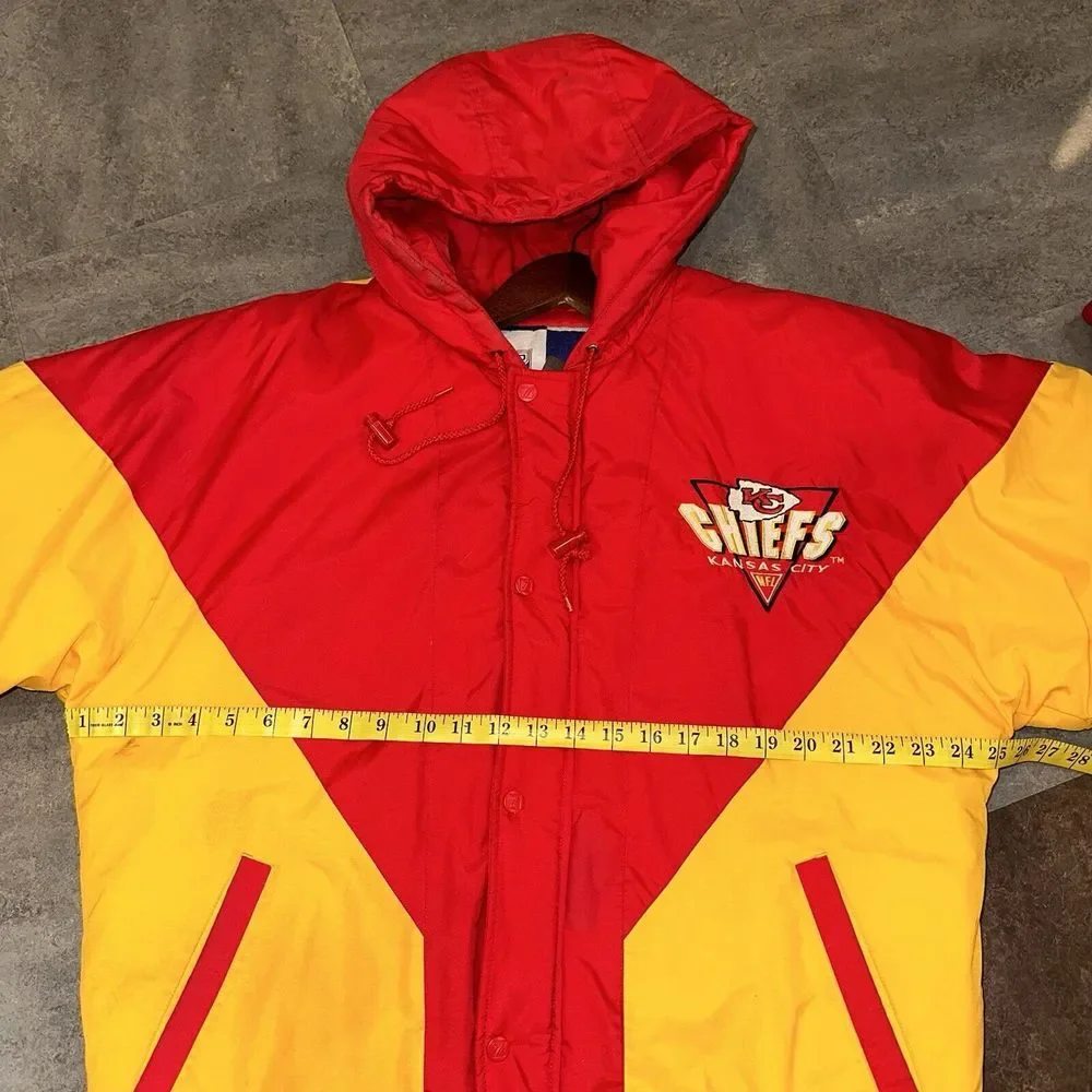 Vintage Kansas City Chiefs Puffer Jacket Logo 7 Size Medium
